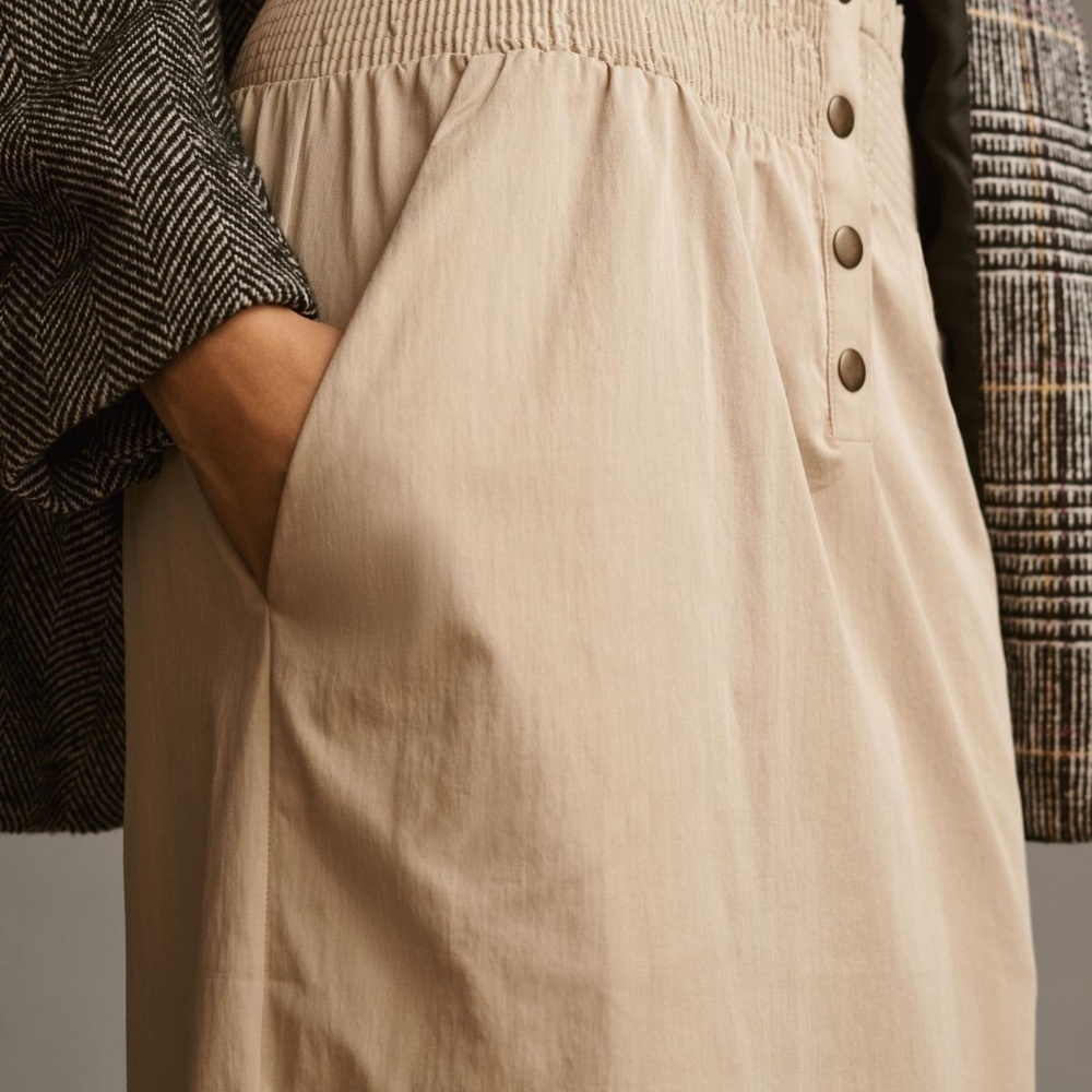 NWT Anthropologie Smocked Khaki Skirt XL - Picture 4 of 4